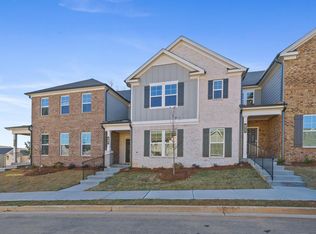 681 Cordele Ln, Sugar Hill, GA 30518