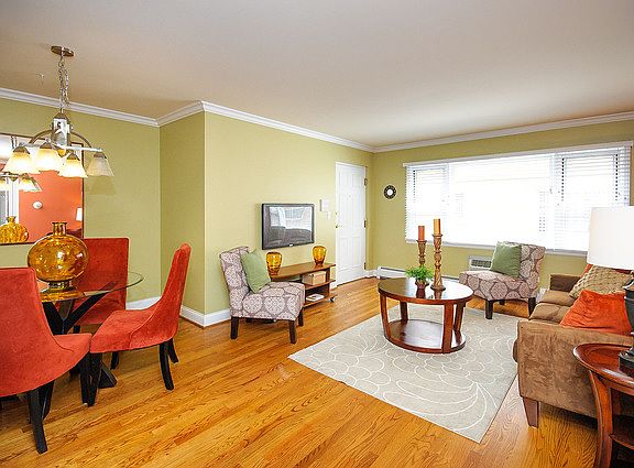 5th image of 33 Rockford Ave APT 2CE