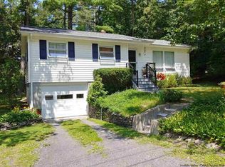 28 Marys Ave, Saugerties, NY 12477