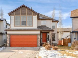 184 NE Cimarron Park Cir, Okotoks, AB T1S 2H5