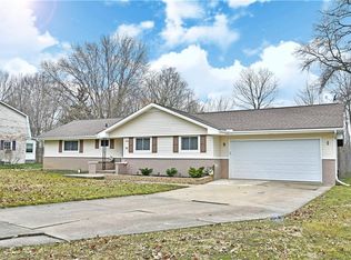402 Scoville Dr, Vienna, OH 44473