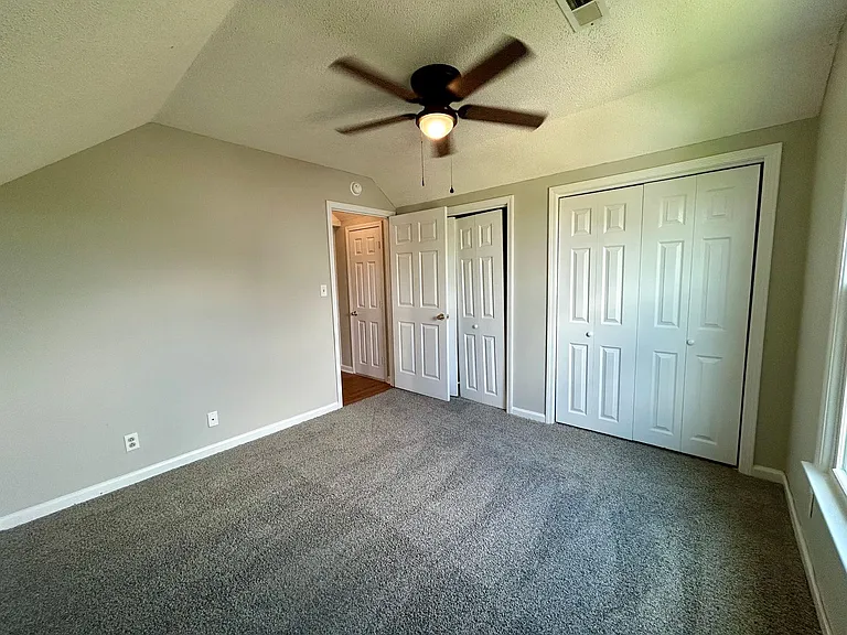 1225 Cobblestone Ln — Photo 43