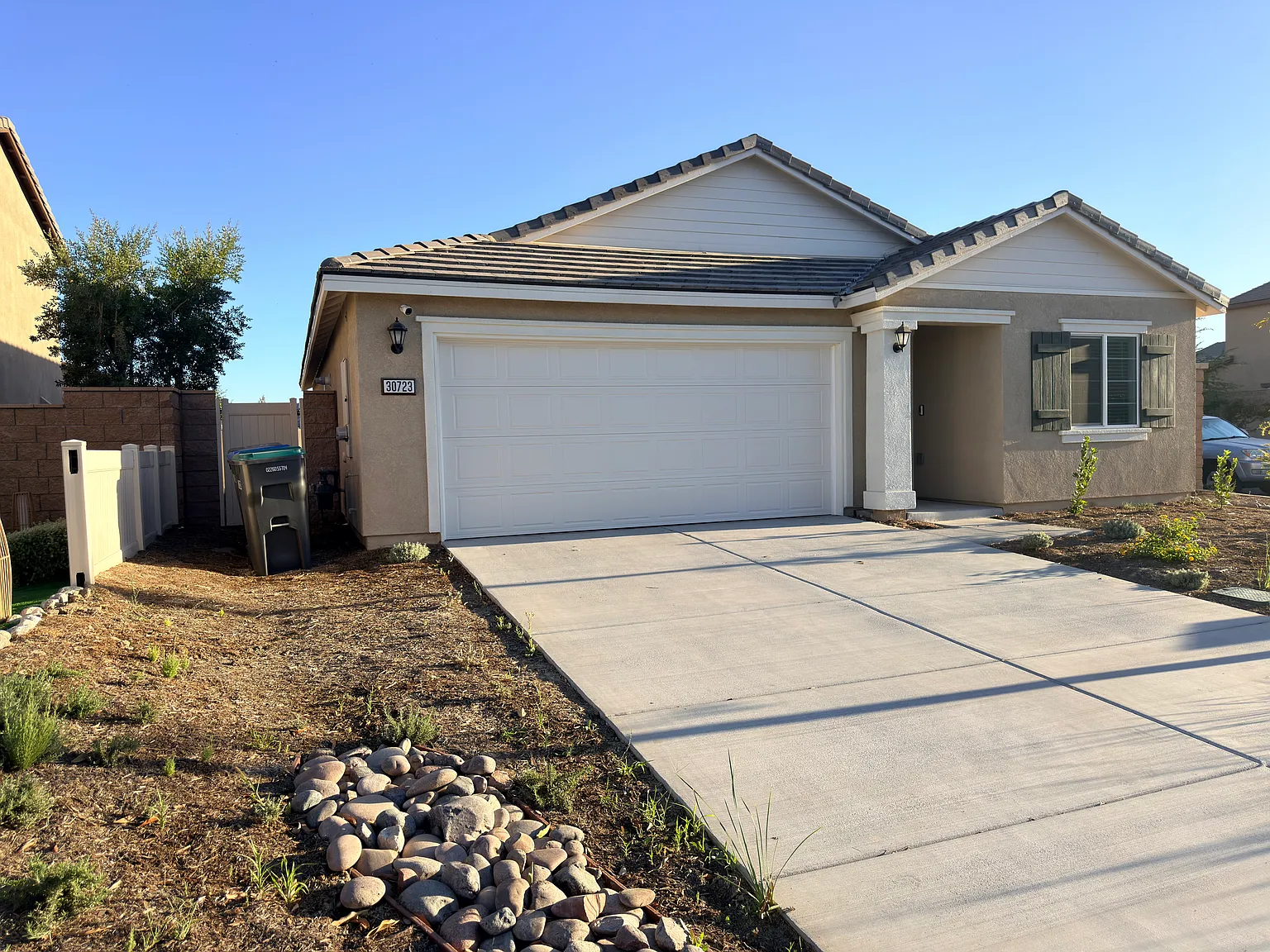 3 bed, 1342 sqft, $3,200 — Photo 4