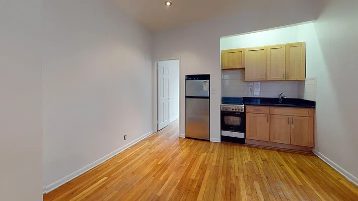 Rented by Bond New York | media 10