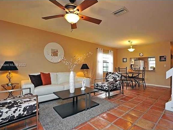 3rd image of 10500 NW 6th St #10500