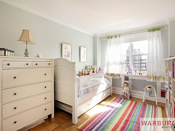 4th image of 200 E 84th St APT 16C