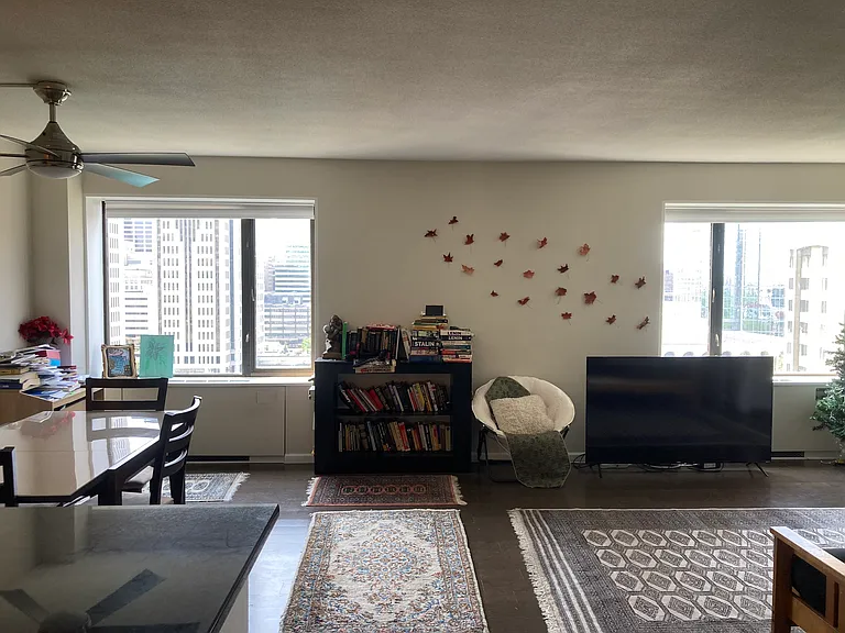 19 S 1st St #B1605 — Photo 1