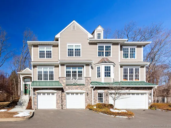 37 Cambridge Drive #37, Danbury, CT 06811