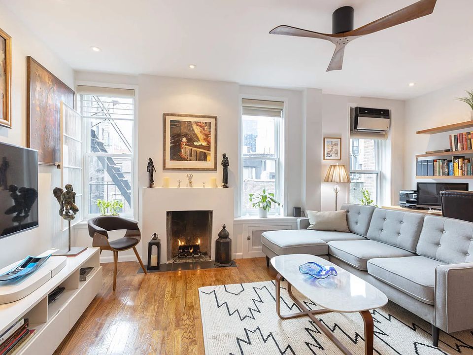 1st image of 404 W 48th St APT 3C