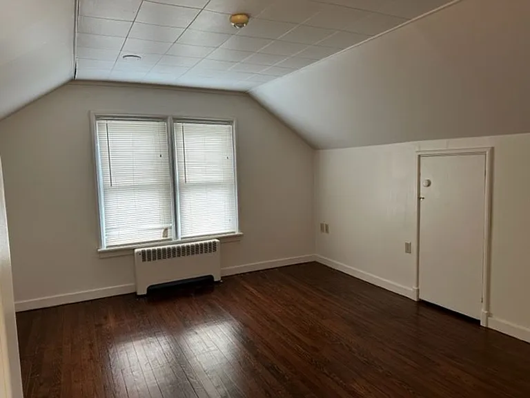 704 Hogestown Rd — Photo 12