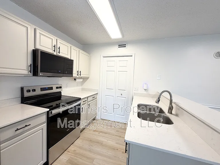 5003 Bonita Pl — Photo 5