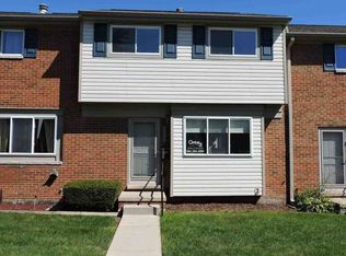 25663 Salem Ct, Roseville, MI 48066