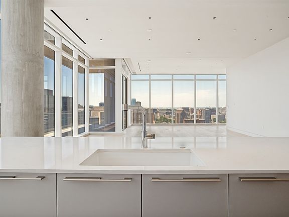 5th image of 1747 Leonard St Suite 2002