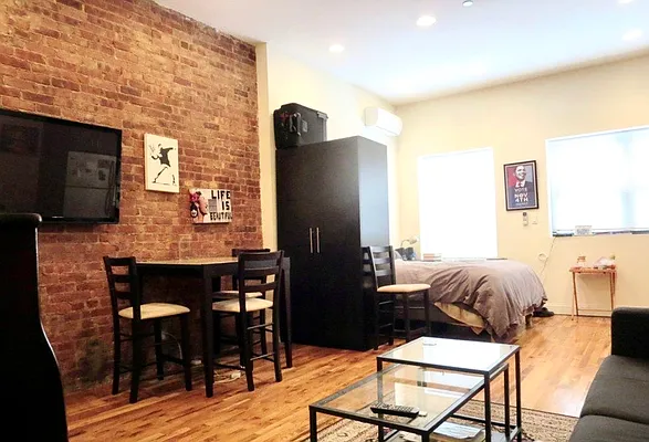 Rented by Bold New York | media 8