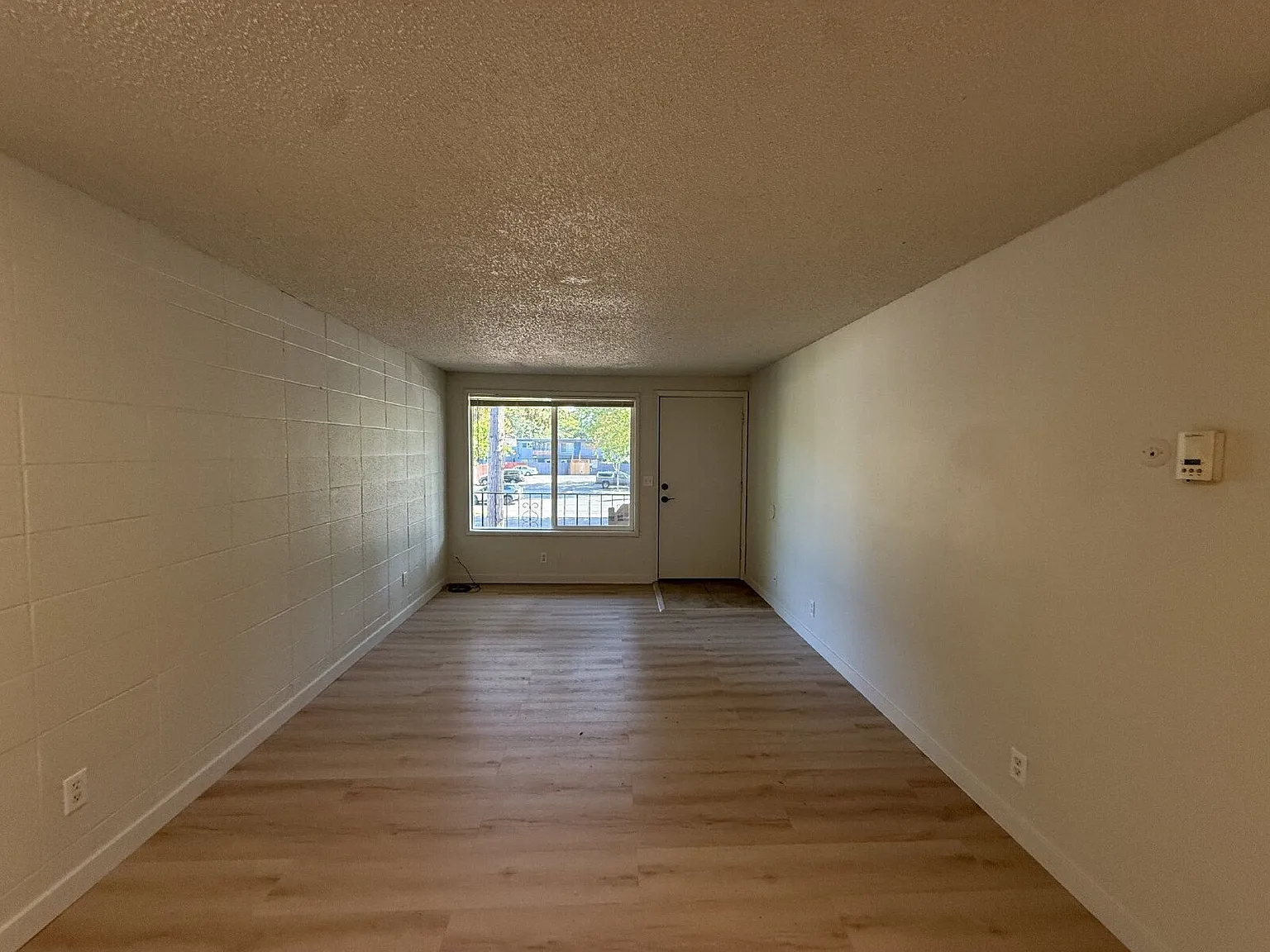 1 bed, 1.0 bath, $1,150 — Photo 3