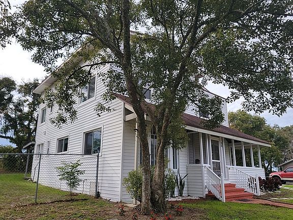 4th image of 34 Pine Rd