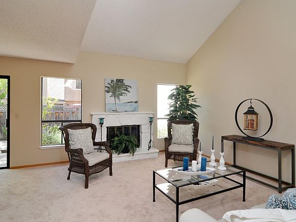 2nd image of 6501 Crenshaw Ct