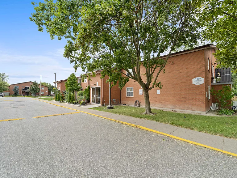 5407 Empress St — Photo 5