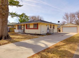 4918 Lyndale Dr, Des Moines, IA 50310