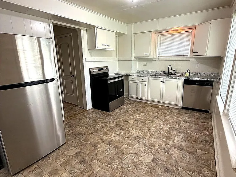 3409 Benton Blvd — Photo 2