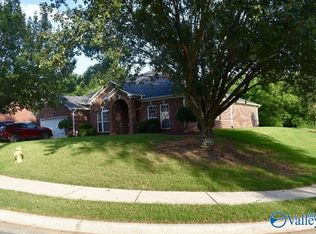 100 Stonebend Cir, Harvest, AL 35749