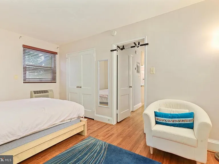 4595 Macarthur Blvd NW #4 — Photo 17
