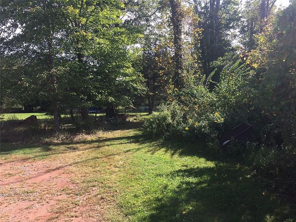 2nd image of 485 Elizabeth Ave