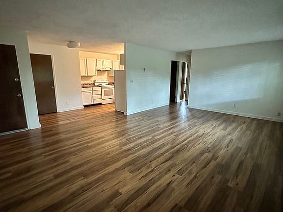 3rd image of 509 N Black Ave #5