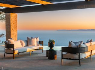 71 Crest Rd E, Rolling Hills, CA 90274