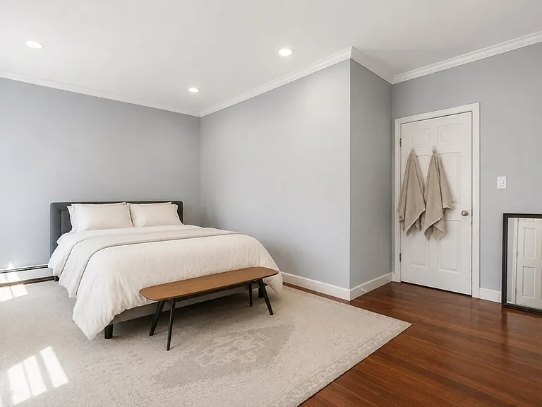 159 M St #3 — Photo 9