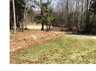 12 Inverness Rd, Falmouth, ME 04105