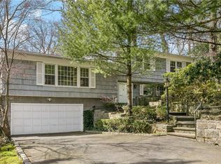 9 Stoneybrook Ln, Scarsdale, NY 10583