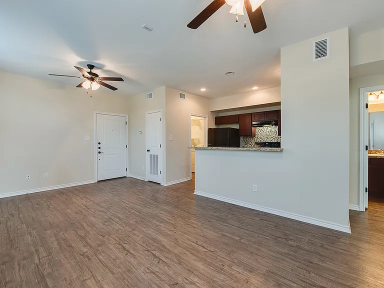 Falcon Point — Photo 20
