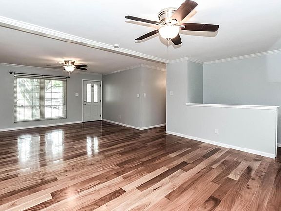 4th image of 1211 Derbyshire Dr