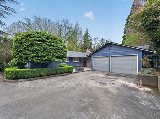 5701 SW Hamilton St, Portland, OR 97221