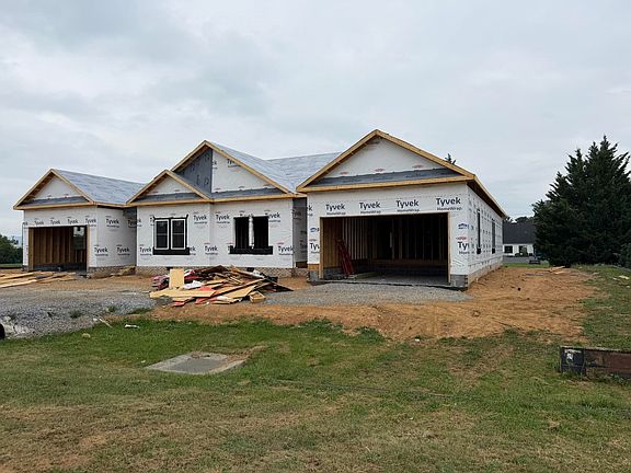 2nd image of 8 Meriwether Cir
