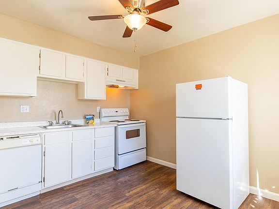 2nd image of 3535 S H St APT 7