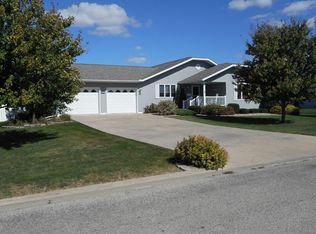 601 Swank St, Galva, IL 61434