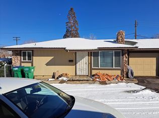 1040 Roberts St, Reno, NV 89502