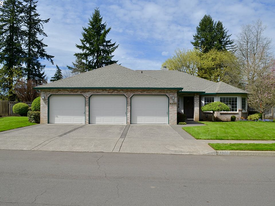 1st image of 4300 NE 142nd St