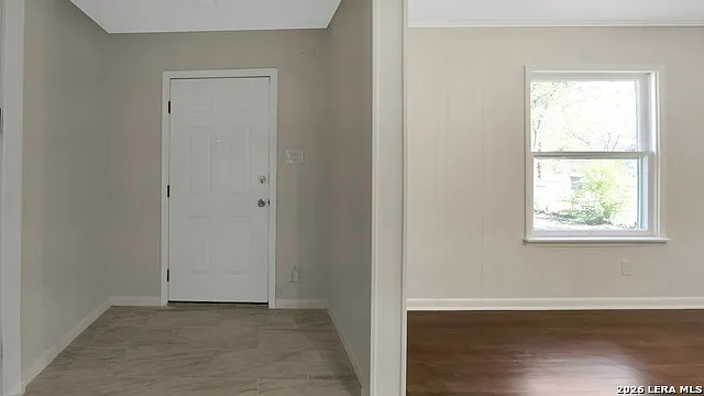 Building Photo - 542 Thorain Blvd #1