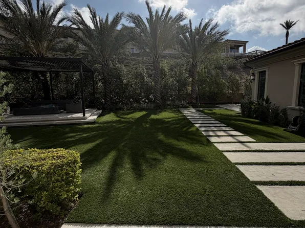 114 Lanzon, Irvine, CA 92602