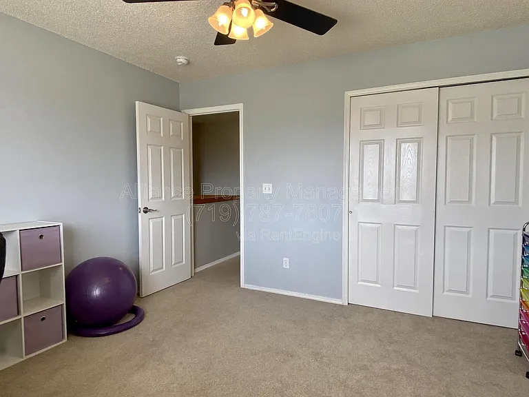2825 Dristol Dr — Photo 29