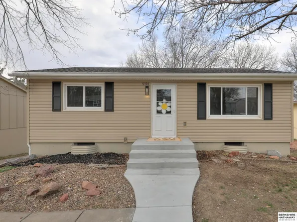 5101 Grassridge Rd, Lincoln, NE 68512