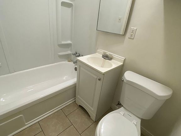 5th image of 26098 10th St APT 6