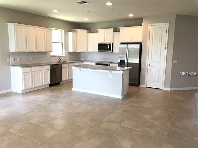2nd image of 2657 Mead Ave