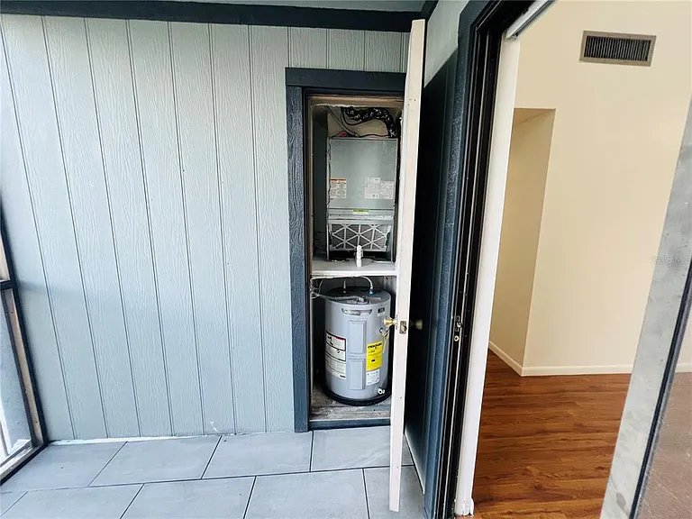 4045 Atrium Dr #U-6 — Photo 11
