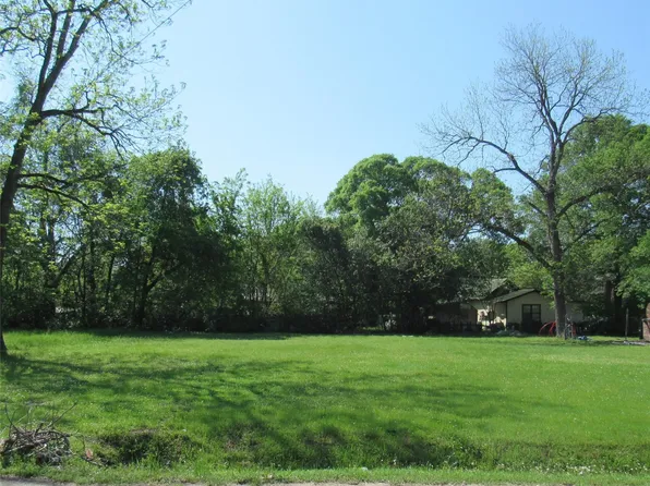 619 Hogg St, Mineola, TX 75773