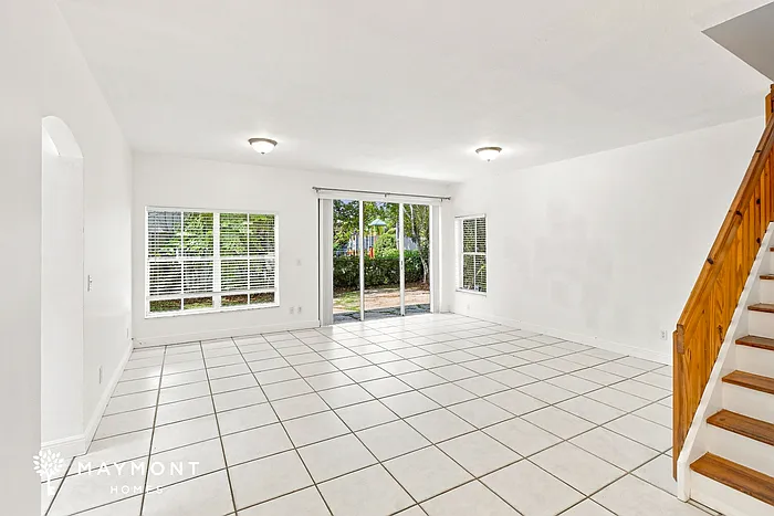 3 bed, 2.5 bath, 1848 sqft, $3,530 — Photo 4