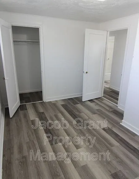 1282 Highland Dr #2 — Photo 7